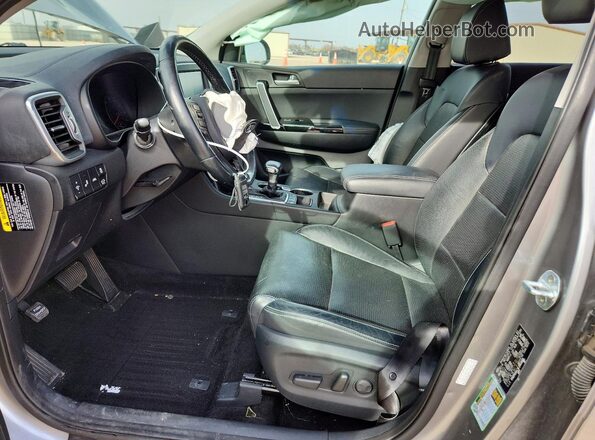 KNDPN3AC3K7563080 2019 KIA SPORTAGE Silver Vista interior delantera