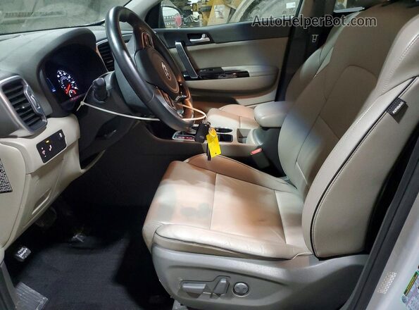 KNDPNCAC4K7500411 2019 KIA SPORTAGE Серый Вид салона спереди