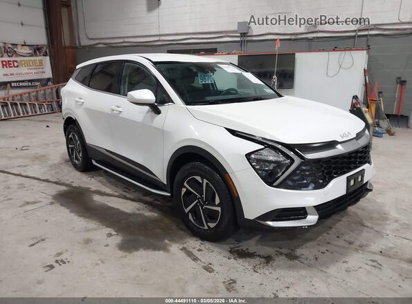 KNDPUCAG8P7028484 2023 KIA SPORTAGE HYBRID Белый Передняя правая четверть
