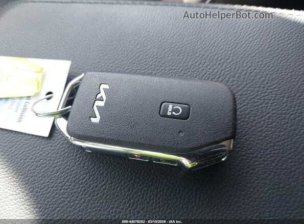 KNDPVCDGXS7253961 2025 KIA SPORTAGE HYBRID Белый Вид панели приборов