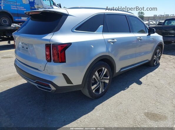 KNDRHDLG0R5248443 2024 KIA SORENTO HYBRID Серебряный Задняя правая четверть