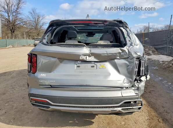 KNDRKDLG8P5209324 2023 KIA SORENTO Серебряный Вид сзади