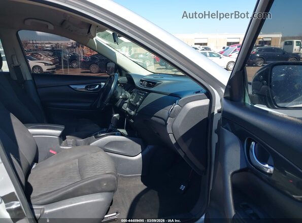 KNMAT2MT1HP538334 2017 NISSAN ROGUE Silver Vista interior delantera
