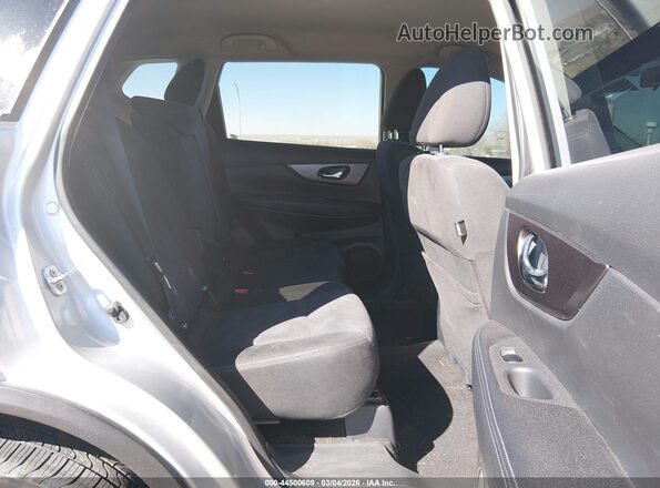 KNMAT2MT7GP718450 2016 NISSAN ROGUE Silver Widok naklejki z numerem VIN