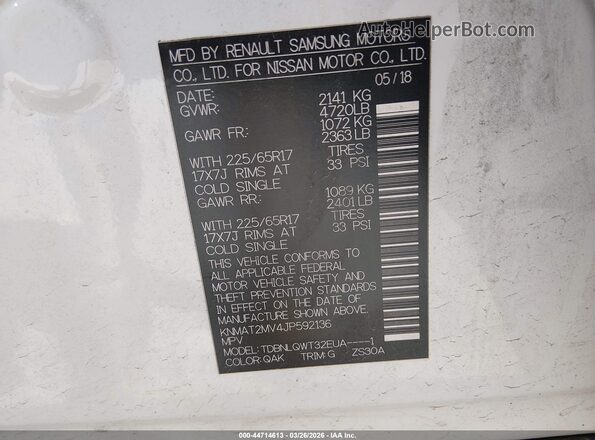 KNMAT2MV4JP592136 2018 NISSAN ROGUE White Widok komory silnika