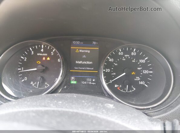 KNMAT2MV4JP592136 2018 NISSAN ROGUE White Widok tylnych siedzeń
