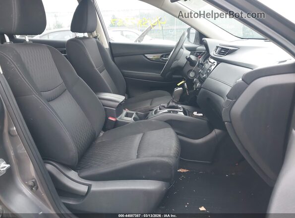 KNMAT2MV9HP558137 2017 NISSAN ROGUE Gray Vista interior delantera