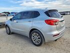 2018 Buick Envision Essence Серебряный vin: LRBFX1SA5JD082320