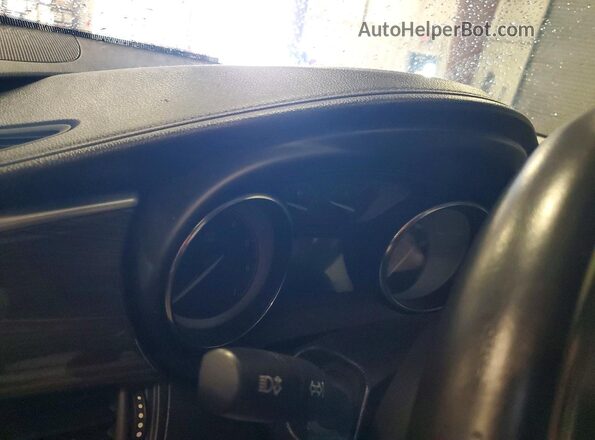 LRBFX1SAXKD020980 2019 BUICK ENVISION Красный Вид щитка приборов