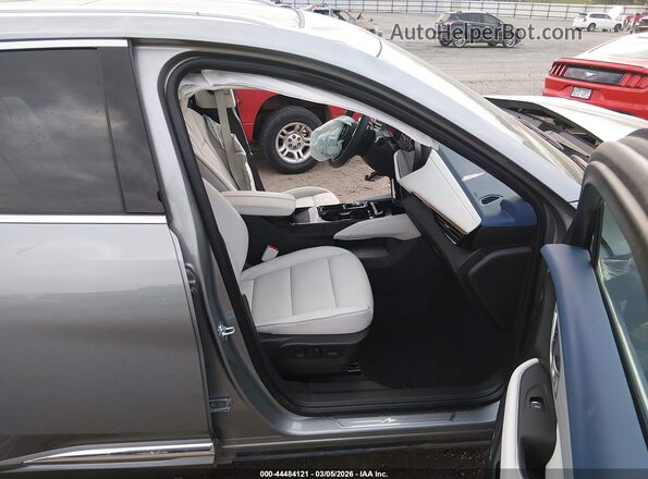 LRBFZME49SD038436 2025 BUICK ENVISION Silver Widok wnętrza z przodu