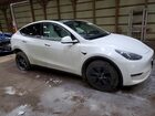 2024 Tesla Model Y Белый vin: LRWYGDEE0RC670036 2024 Tesla Model Y Белый vin: LRWYGDEE0RC670036
