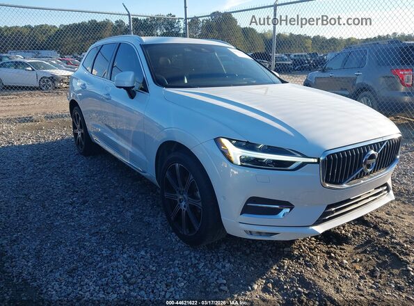 LYV102DL2KB284628 2019 VOLVO XC60 Белый Передняя правая четверть