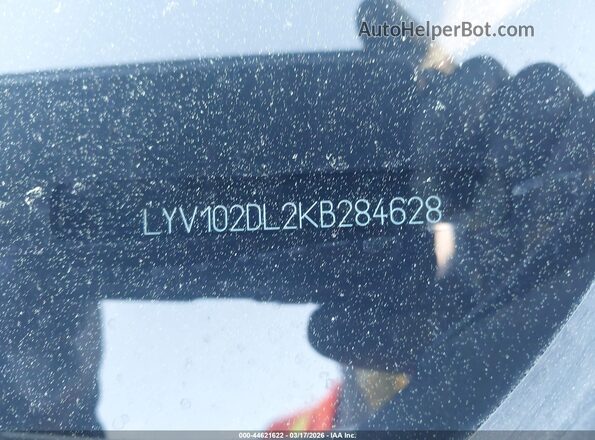 LYV102DL2KB284628 2019 VOLVO XC60 Белый 