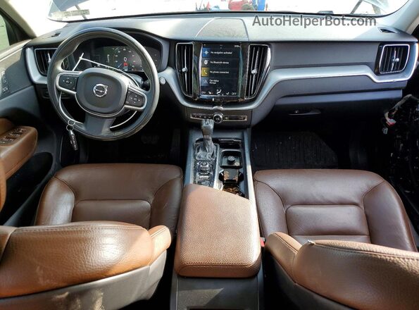 LYV102RK3JB102210 2018 VOLVO XC60 Угольный Вид панели приборов