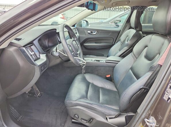 LYV102RK5KB320103 2019 VOLVO XC60 Charcoal Widok wnętrza z przodu