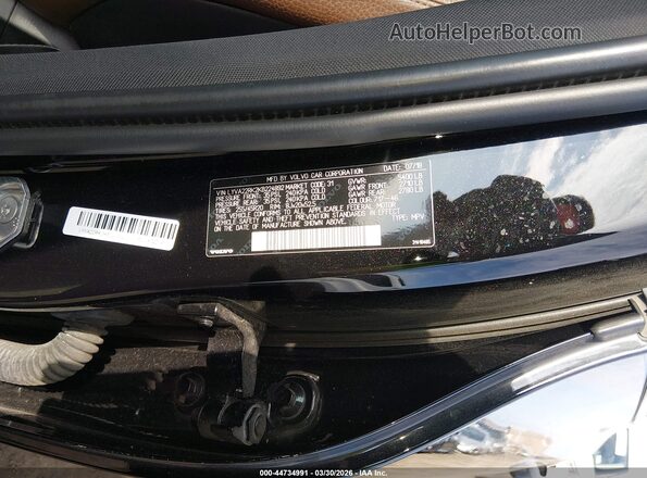 LYVA22RK2KB224892 2019 VOLVO XC60 Black Widok komory silnika