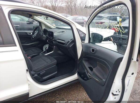 MAJ3P1TE3JC233463 2018 FORD ECOSPORT Белый Вид салона спереди