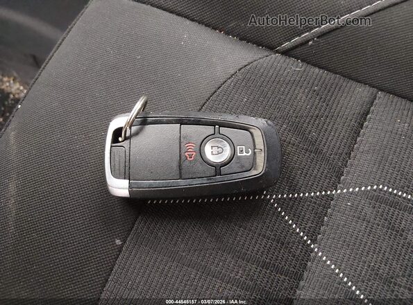 MAJ6P1UL8JC203787 2018 FORD ECOSPORT Белый Вид панели приборов