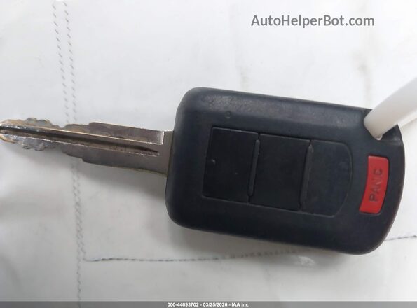 ML32A3HJ8KH004051 2019 MITSUBISHI MIRAGE Белый Вид панели приборов