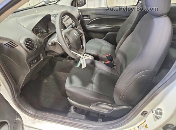 ML32F3FJ2HHF09003 2017 MITSUBISHI MIRAGE Белый Вид салона спереди