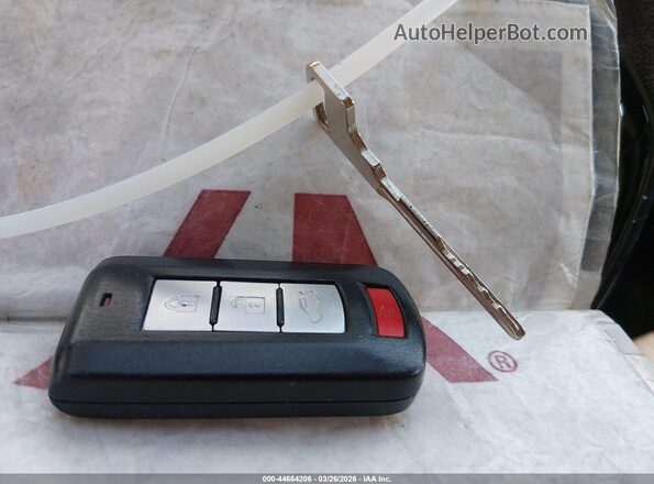 ML32F4FJ5JHF02994 2018 MITSUBISHI MIRAGE G4 Белый Вид панели приборов