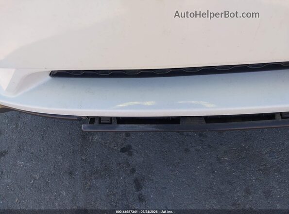 SADCJ2BN5HA096135 2017 JAGUAR F-PACE White Front view