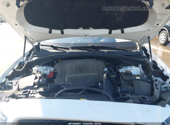 SADCJ2BV2HA889652 2017 JAGUAR F-PACE White Widok z tyłu