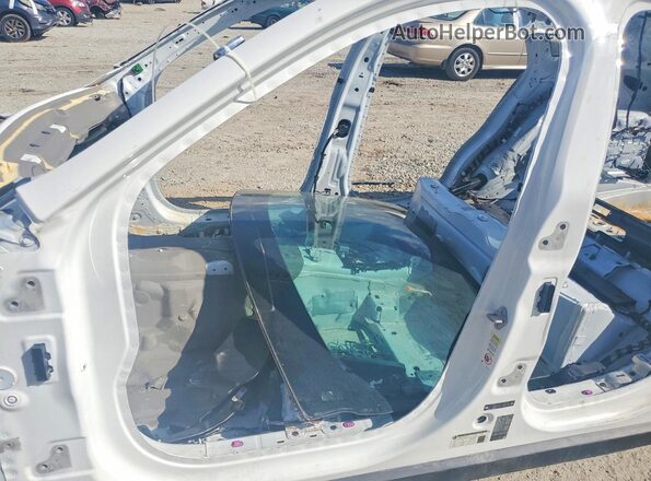 SADCJ2EX9NA697587 2022 JAGUAR F-PACE Белый Вид салона спереди