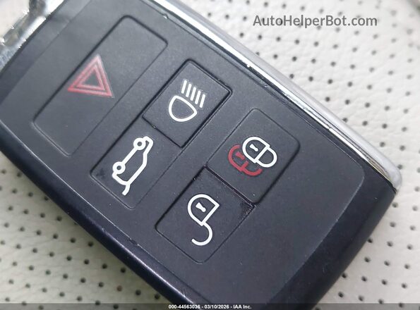 SADCJ2EXXMA687570 2021 JAGUAR F-PACE Белый Вид панели приборов