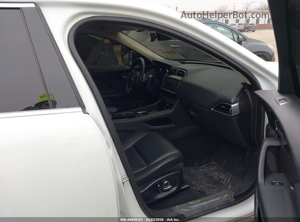 SADCJ2FX3LA657971 2020 JAGUAR F-PACE White Vista interior delantera