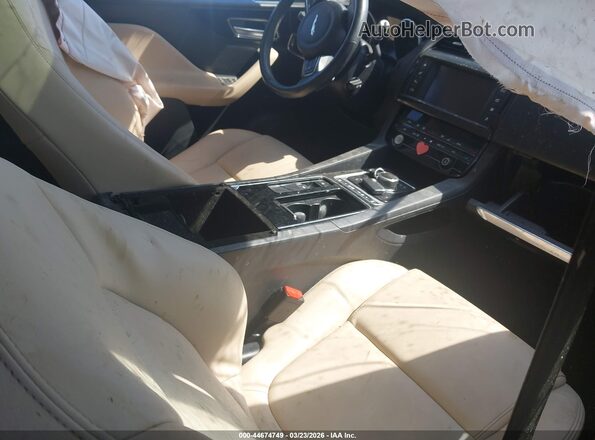 SADCJ2FX6JA250630 2018 JAGUAR F-PACE Зеленый Вид салона спереди