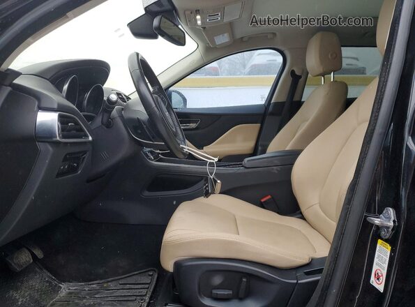 SADCJ2FX6JA290450 2018 JAGUAR F-PACE Черный Вид салона спереди