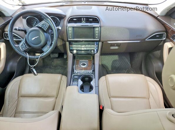 SADCK2BV2HA894931 2017 JAGUAR F-PACE Black Առջևի վահանակի տեսք