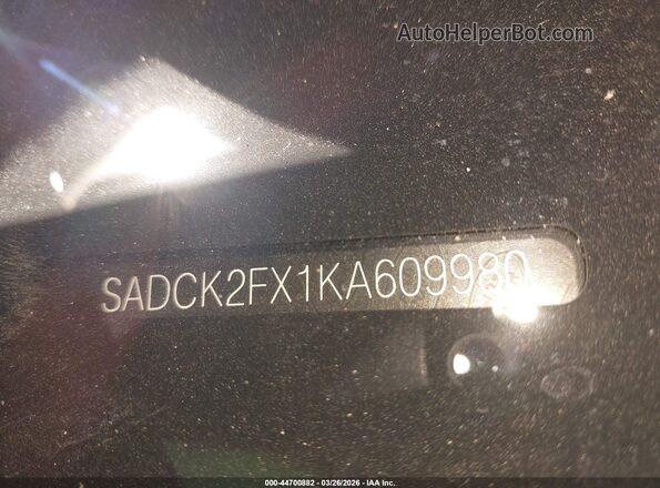 SADCK2FX1KA609980 2019 JAGUAR F-PACE Blue ძრავის განყოფილების ხედი