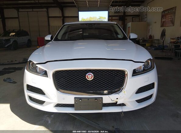 SADCK2GX4LA634050 2020 JAGUAR F-PACE White Rear interior view