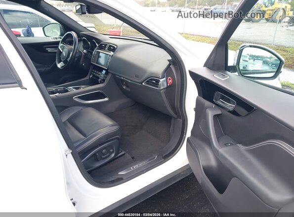 SADCL2BN6HA085977 2017 JAGUAR F-PACE White Vista interior delantera