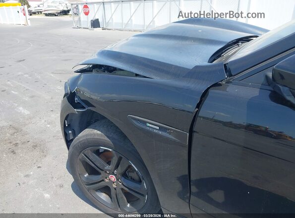 SADCL2BV9HA046980 2017 JAGUAR F-PACE Черный 
