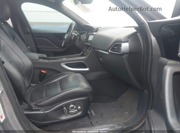 SADCL2GX0LA622538 2020 JAGUAR F-PACE Серый Вид салона спереди