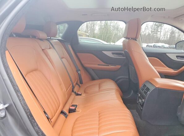 SADCN2GX6KA365863 2019 JAGUAR F-PACE Красный Вид задней части салона