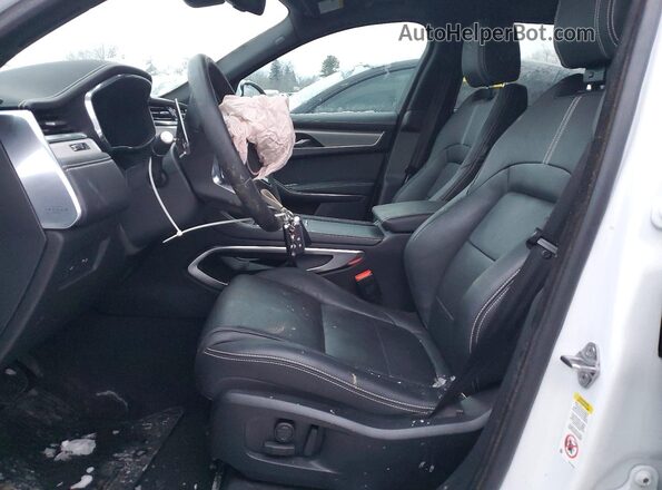 SADCT2EX2RA728758 2024 JAGUAR F-PACE White Front interior view