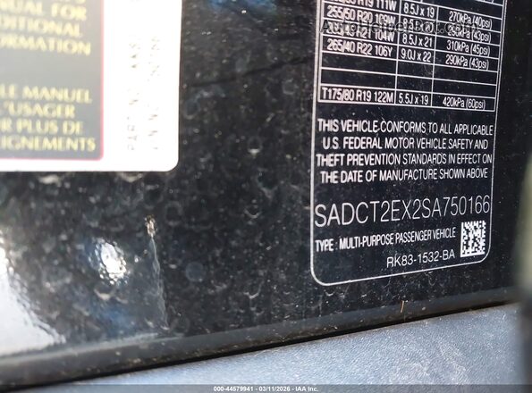 SADCT2EX2SA750166 2025 JAGUAR F-PACE Black Engine compartment view