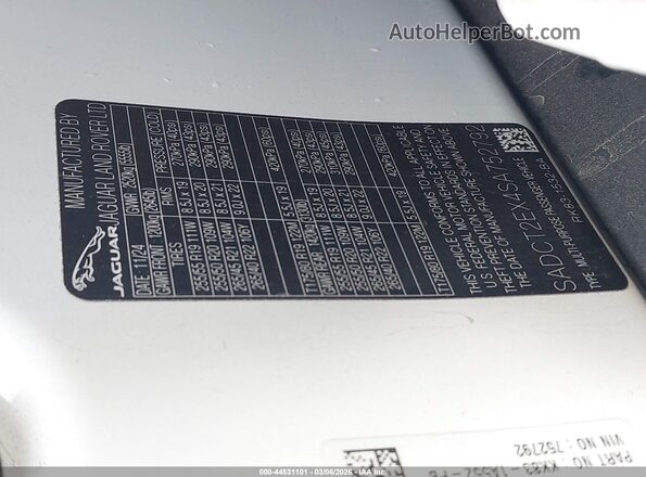SADCT2EX4SA752792 2025 JAGUAR F-PACE White Engine compartment view