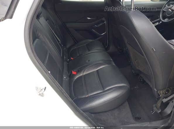 SADFP2FX9J1Z24815 2018 JAGUAR E-PACE White Widok naklejki z numerem VIN