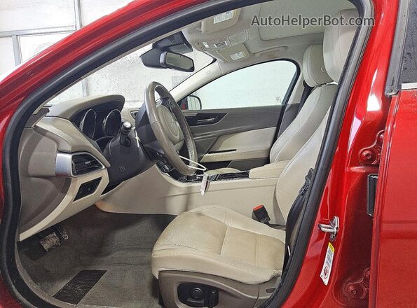 SAJAE4BV2HA962555 2017 JAGUAR XF Red Вид салону спереду
