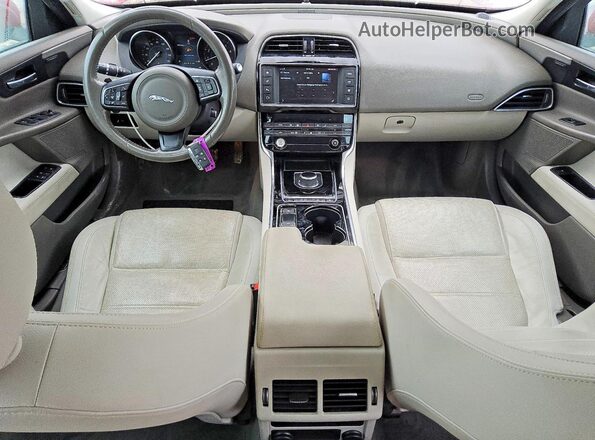 SAJAE4BV2HA962555 2017 JAGUAR XF Red Вид панелі приладів