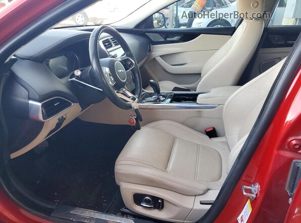 SAJAE4FX5LCP63265 2020 JAGUAR XF Red Widok wnętrza z przodu