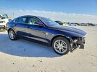 2019 Jaguar Xe Premium Синий vin: SAJAJ4FX6KCP51040