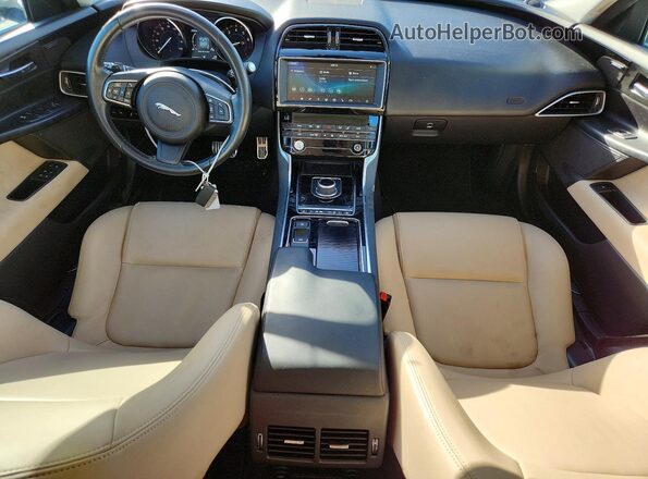 SAJAJ4FX6KCP51040 2019 JAGUAR XF Синий Вид панели приборов