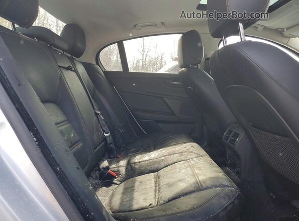 SAJAK4FX6JCP23203 2018 JAGUAR XF Серебряный Вид задних сидений