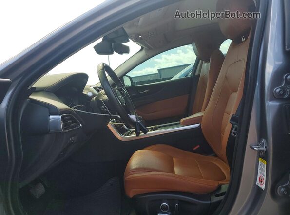 SAJAT4GX0LCP61699 2020 JAGUAR XF Gray Вид салону спереду